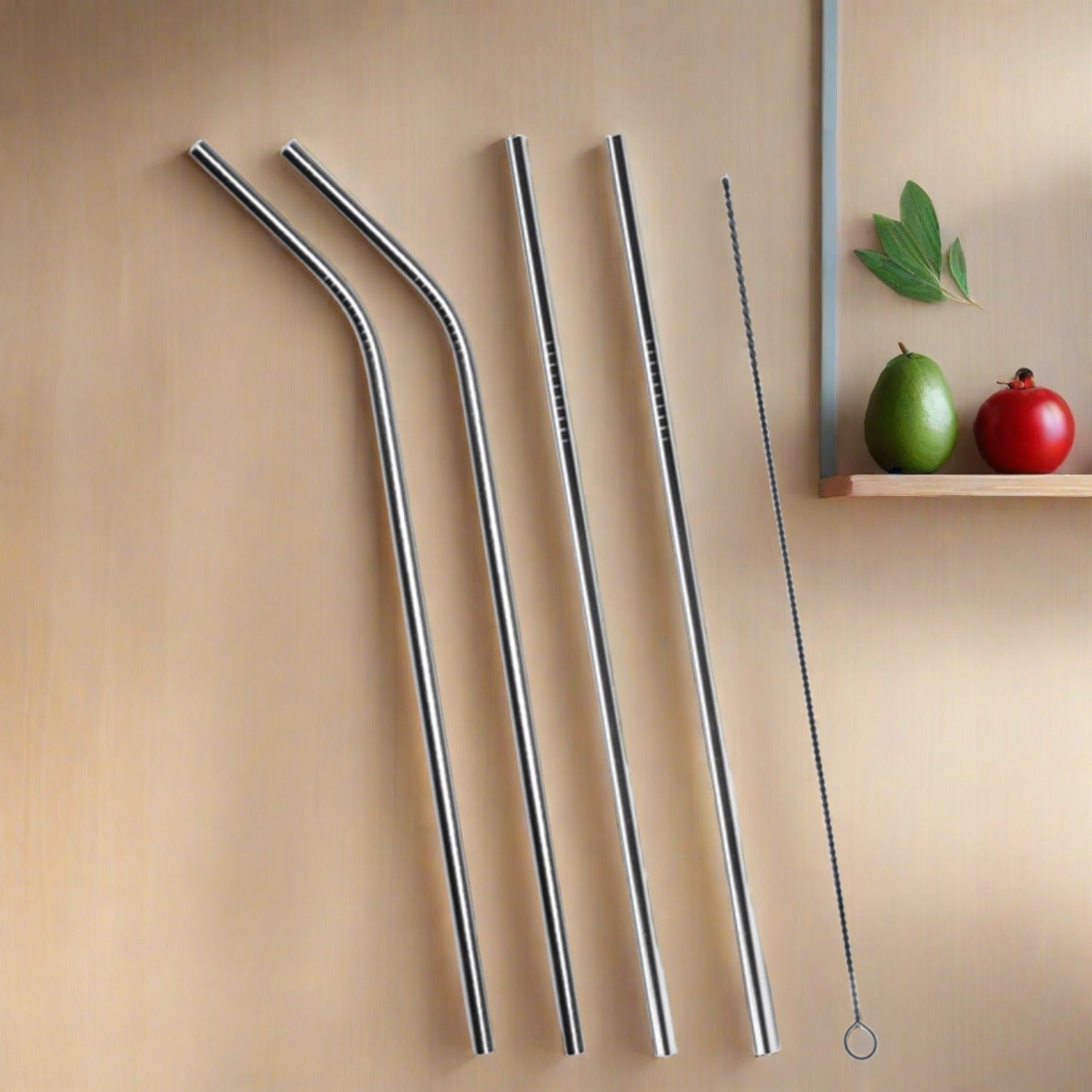 0579 Set of 4 Stainless Steel Straws & Brush (2 Straight straws, 2 Bent straws, 1 Brush)