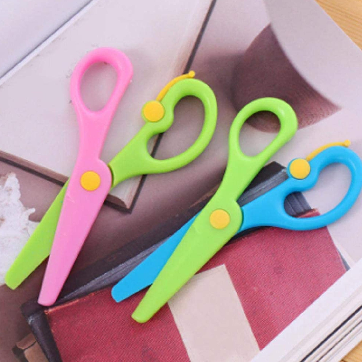 1502 Plastic Safety Scissor, Pre-School Training Scissors.