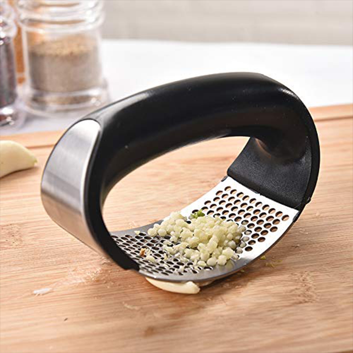 2281 Stainless Steel Garlic Presser /Crusher (Multicolor)